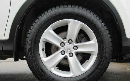 Toyota RAV4, 2014 год, 1 950 000 рублей, 9 фотография