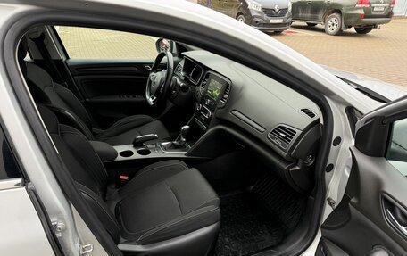 Renault Megane IV, 2019 год, 1 300 000 рублей, 10 фотография