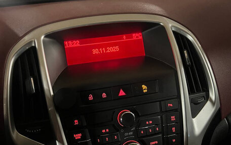 Opel Astra J, 2013 год, 900 000 рублей, 10 фотография