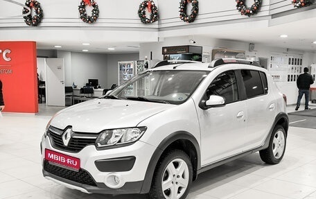 Renault Sandero II рестайлинг, 2015 год, 850 000 рублей, 1 фотография