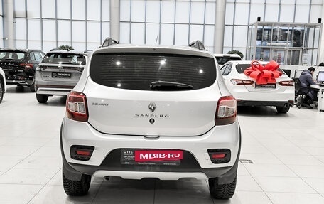 Renault Sandero II рестайлинг, 2015 год, 850 000 рублей, 7 фотография