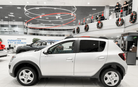 Renault Sandero II рестайлинг, 2015 год, 850 000 рублей, 10 фотография