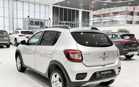 Renault Sandero II рестайлинг, 2015 год, 850 000 рублей, 8 фотография