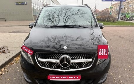Mercedes-Benz V-Класс, 2015 год, 3 500 000 рублей, 2 фотография