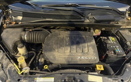 Chrysler Voyager IV, 2012 год, 1 600 000 рублей, 12 фотография