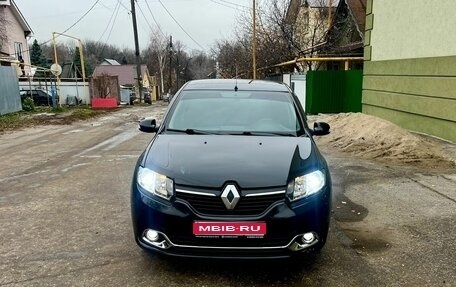 Renault Logan II, 2014 год, 700 000 рублей, 1 фотография