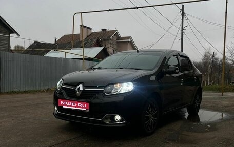 Renault Logan II, 2014 год, 700 000 рублей, 7 фотография