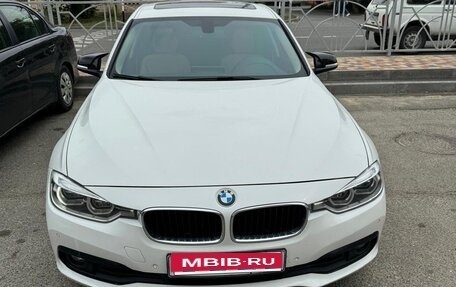 BMW 3 серия, 2018 год, 2 390 000 рублей, 1 фотография