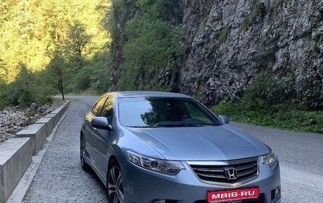 Honda Accord VIII рестайлинг, 2011 год, 1 300 000 рублей, 1 фотография