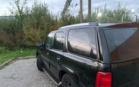 Cadillac Escalade II, 2004 год, 895 000 рублей, 4 фотография