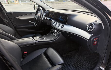 Mercedes-Benz E-Класс, 2020 год, 2 150 000 рублей, 12 фотография