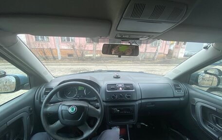 Skoda Fabia II, 2011 год, 380 000 рублей, 5 фотография