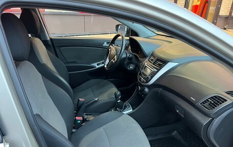 Hyundai Solaris II рестайлинг, 2011 год, 530 000 рублей, 9 фотография