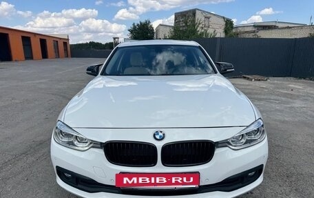 BMW 3 серия, 2018 год, 2 390 000 рублей, 12 фотография