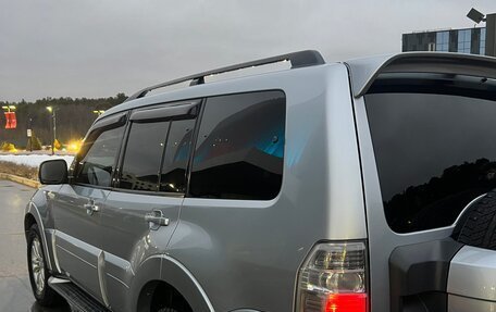 Mitsubishi Pajero IV, 2011 год, 2 500 000 рублей, 13 фотография