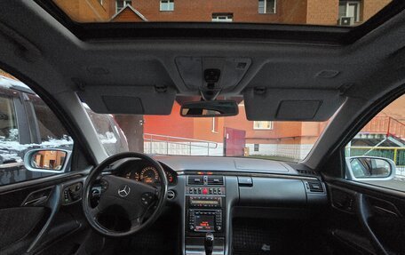 Mercedes-Benz E-Класс, 2001 год, 850 000 рублей, 16 фотография