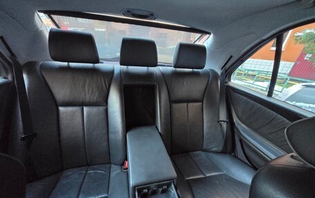 Mercedes-Benz E-Класс, 2001 год, 850 000 рублей, 13 фотография