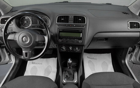 Volkswagen Polo VI (EU Market), 2011 год, 1 049 000 рублей, 10 фотография