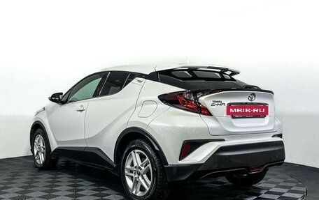 Toyota C-HR I рестайлинг, 2020 год, 2 597 000 рублей, 7 фотография