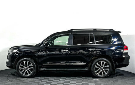 Toyota Land Cruiser 200, 2017 год, 7 997 000 рублей, 8 фотография