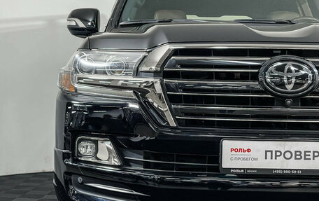 Toyota Land Cruiser 200, 2017 год, 7 997 000 рублей, 28 фотография