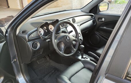 Mitsubishi Outlander III рестайлинг 3, 2005 год, 550 000 рублей, 16 фотография