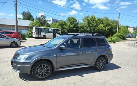 Mitsubishi Outlander III рестайлинг 3, 2005 год, 550 000 рублей, 34 фотография