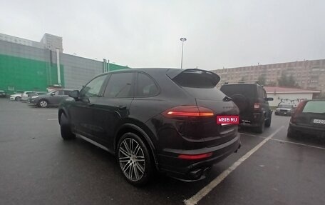 Porsche Cayenne III, 2015 год, 3 999 000 рублей, 13 фотография