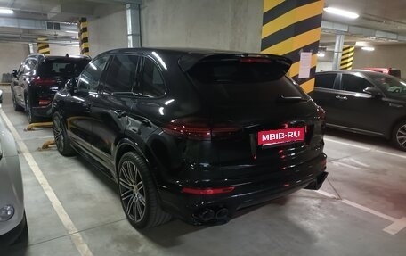 Porsche Cayenne III, 2015 год, 3 999 000 рублей, 10 фотография