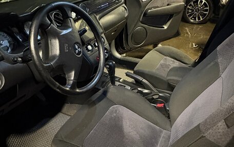 Mitsubishi Outlander III рестайлинг 3, 2004 год, 720 000 рублей, 5 фотография