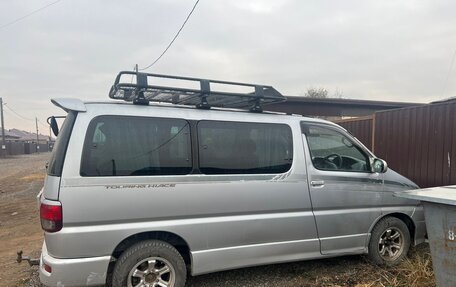 Toyota Touring HiAce I, 2000 год, 650 000 рублей, 2 фотография