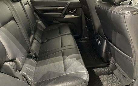 Mitsubishi Pajero IV, 2014 год, 2 059 000 рублей, 11 фотография