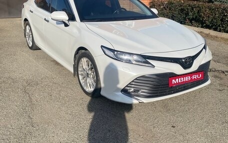 Toyota Camry, 2019 год, 2 890 000 рублей, 3 фотография