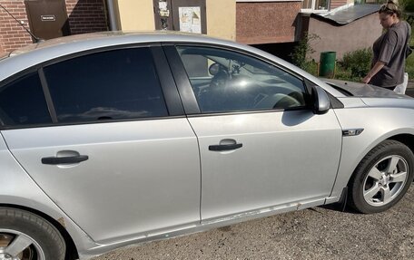 Chevrolet Cruze II, 2010 год, 580 000 рублей, 6 фотография