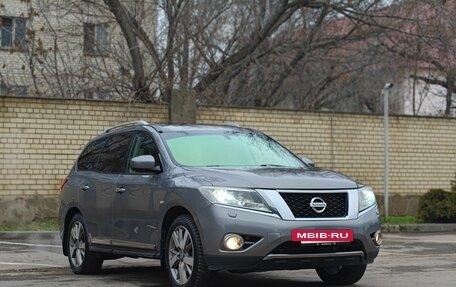 Nissan Pathfinder, 2014 год, 1 600 000 рублей, 10 фотография