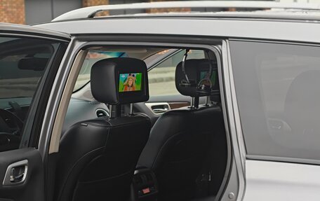 Nissan Pathfinder, 2014 год, 1 600 000 рублей, 27 фотография