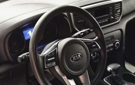 KIA Sportage IV рестайлинг, 2020 год, 2 250 000 рублей, 13 фотография