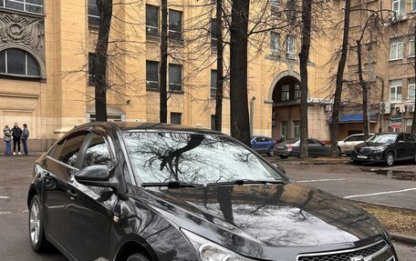 Chevrolet Cruze II, 2011 год, 900 000 рублей, 2 фотография