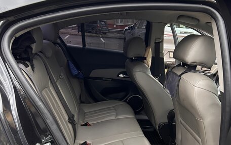 Chevrolet Cruze II, 2011 год, 900 000 рублей, 18 фотография