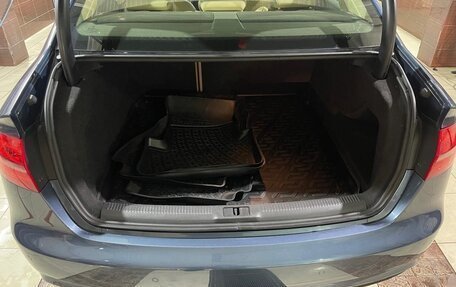 Audi A4, 2015 год, 1 600 000 рублей, 14 фотография