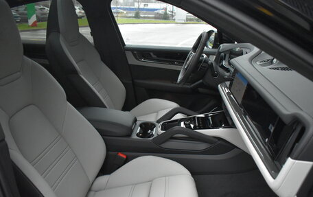 Porsche Cayenne III, 2025 год, 24 300 000 рублей, 16 фотография