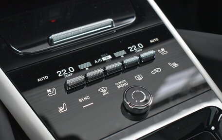 Porsche Cayenne III, 2025 год, 24 300 000 рублей, 29 фотография