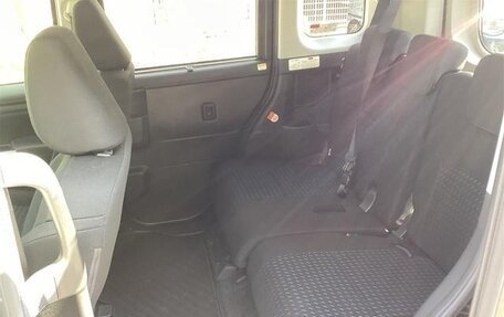 Toyota Roomy I, 2022 год, 790 000 рублей, 10 фотография