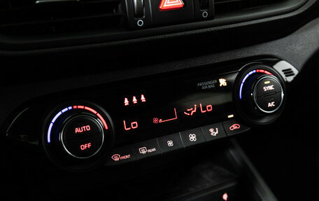 KIA K3, 2021 год, 2 350 000 рублей, 21 фотография