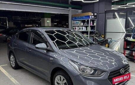 Hyundai Solaris II рестайлинг, 2019 год, 1 400 000 рублей, 3 фотография