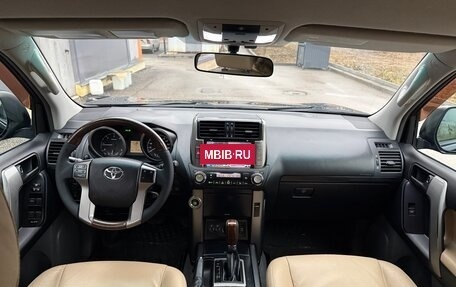 Toyota Land Cruiser Prado 150 рестайлинг 2, 2010 год, 2 355 000 рублей, 13 фотография