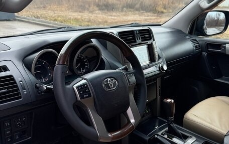 Toyota Land Cruiser Prado 150 рестайлинг 2, 2010 год, 2 355 000 рублей, 9 фотография