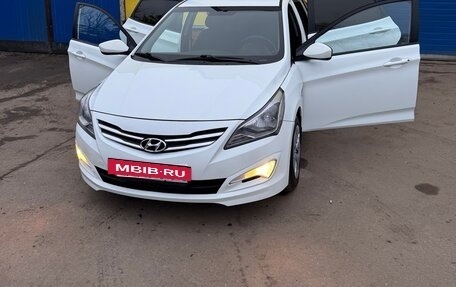 Hyundai Solaris II рестайлинг, 2016 год, 1 150 000 рублей, 3 фотография