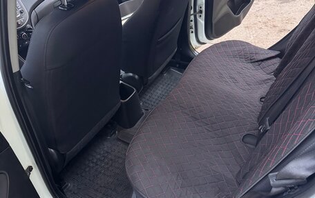 Hyundai Solaris II рестайлинг, 2016 год, 1 150 000 рублей, 11 фотография