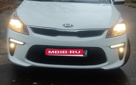 KIA Rio IV, 2019 год, 1 350 000 рублей, 2 фотография
